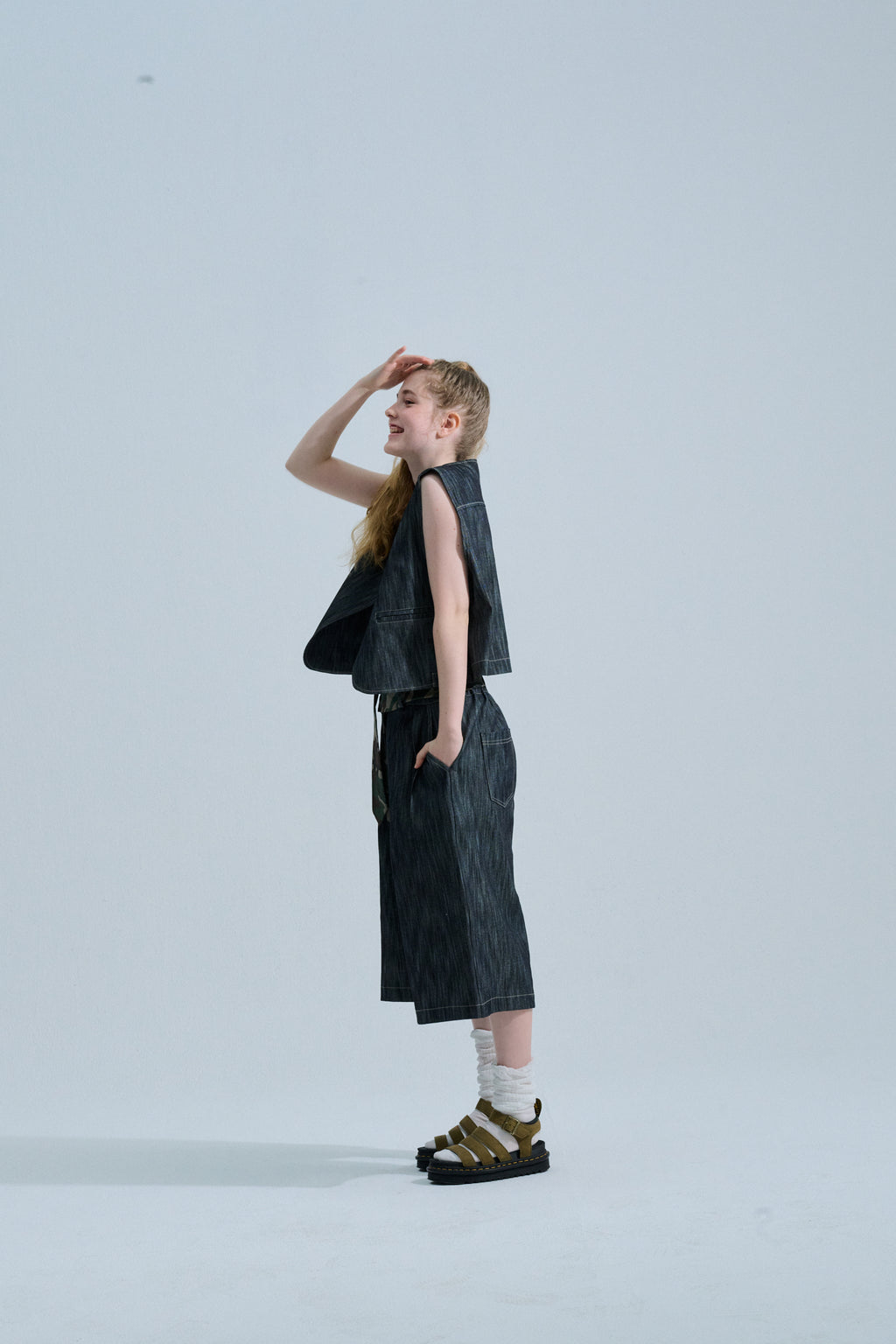 텔미 VEST