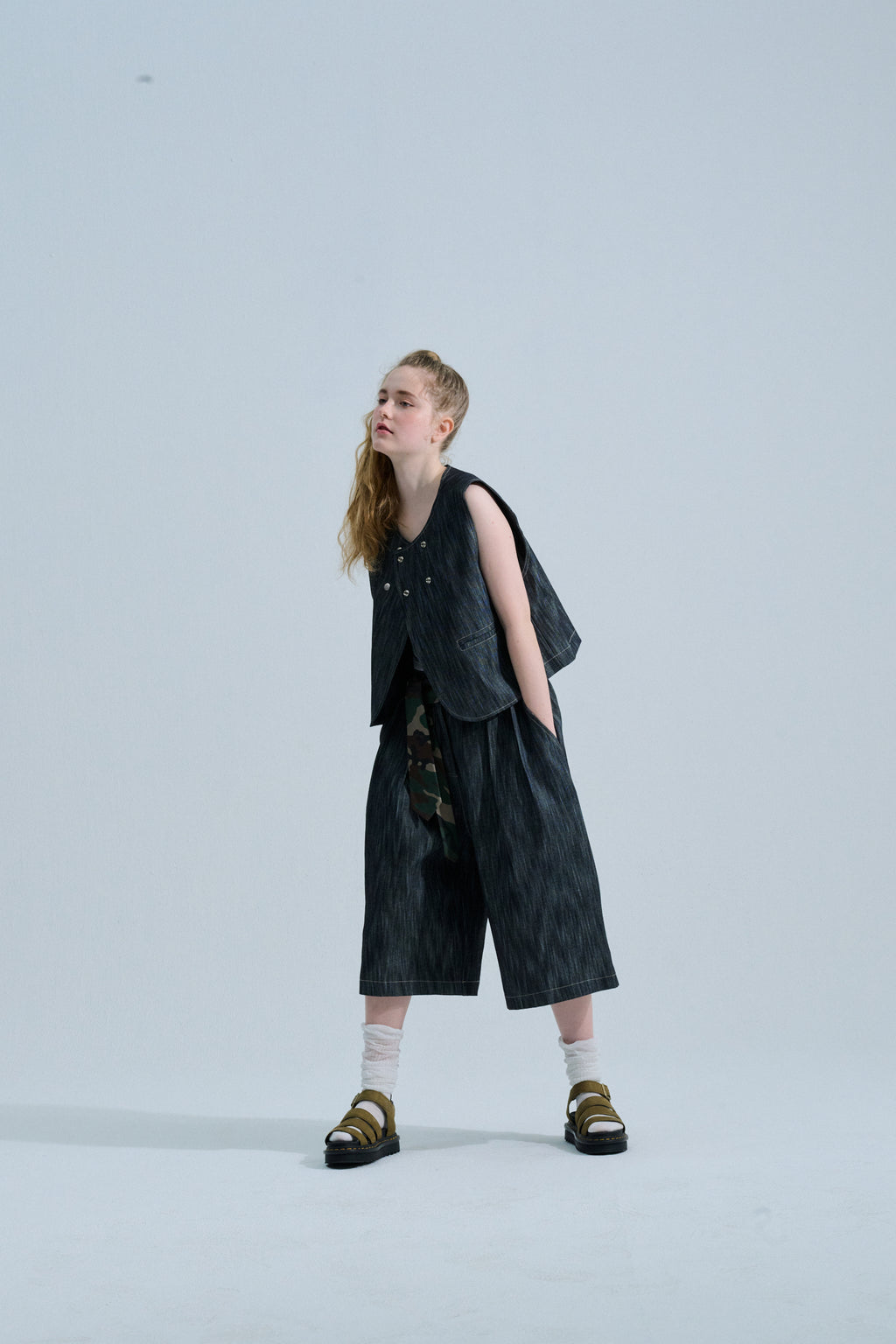 텔미 VEST