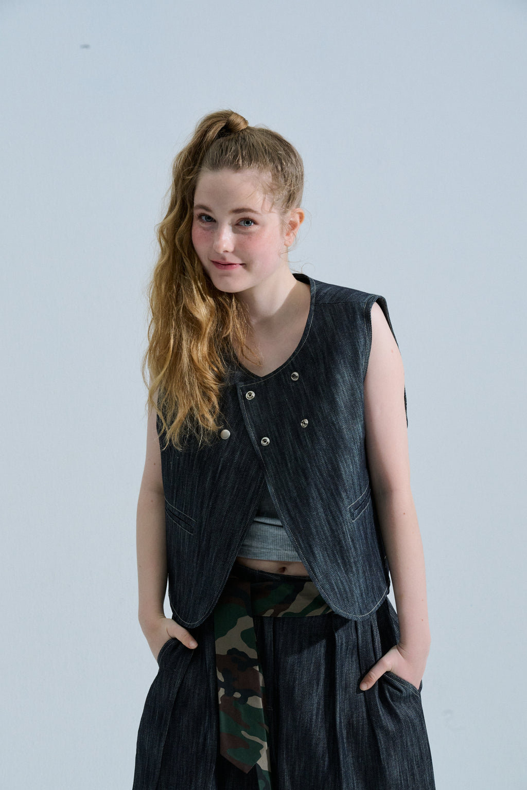 텔미 VEST