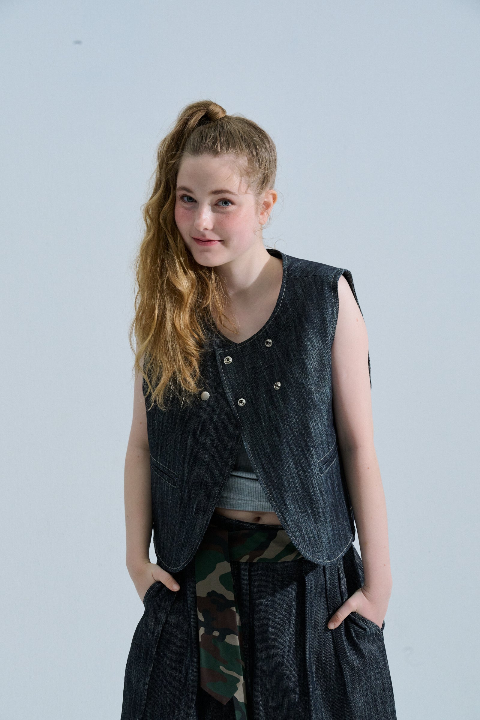 텔미 VEST